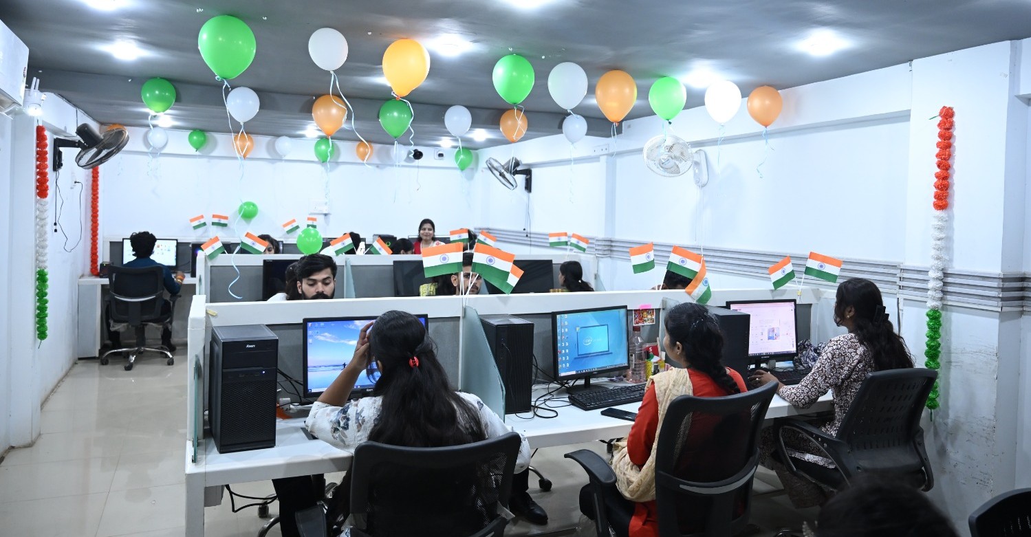 Meet Our Team - Rainbow Shine Infotech
